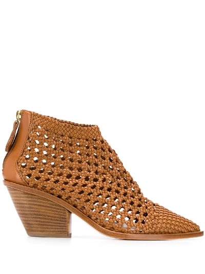 WOVEN POINTED BOOTS