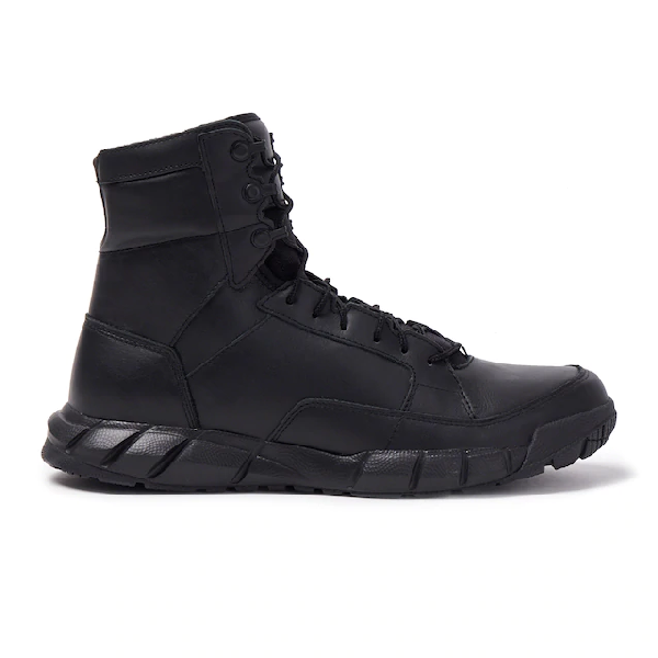 oakley boots black