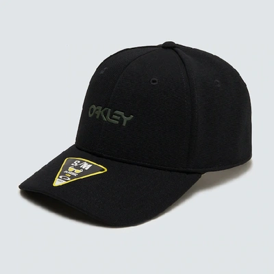 Shop Oakley 6 Panel Stretch Metallic Hat In Black