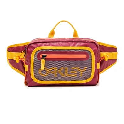 Shop Oakley 90's Beltbag In Sundried Tomato