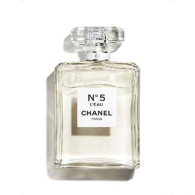 Shop Chanel <strong>n°5</strong> Eau De Toilette Spray In Nero