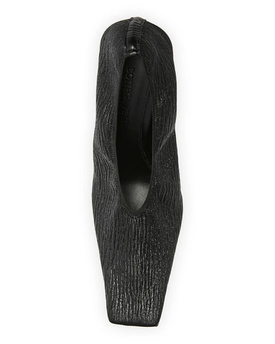 Shop Bottega Veneta The Pumps In Black