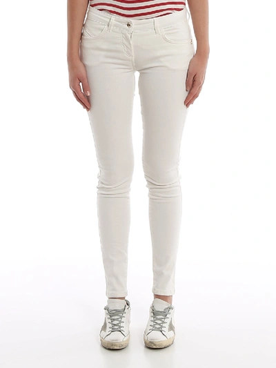 Shop Patrizia Pepe Jeggings With Embroidered Pocket In White