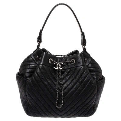 Chanel Chic Bucket Bag Black Lambskin Chevron Quilted With Handle – Coco  Approved Studio