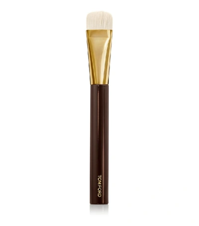 Shop Tom Ford Shade And Illuminate Brush In White