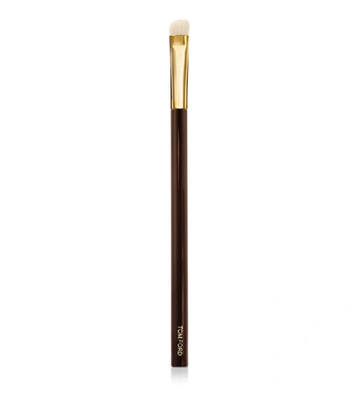 Shop Tom Ford Eye Shadow Contour Brush In White