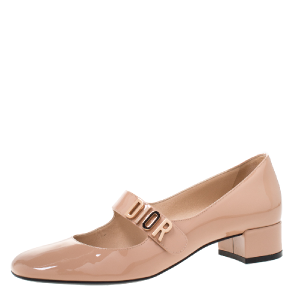 beige ballet pumps