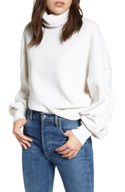 Shop Agolde Balloon Sleeve Cotton Turtleneck Top In Plaster