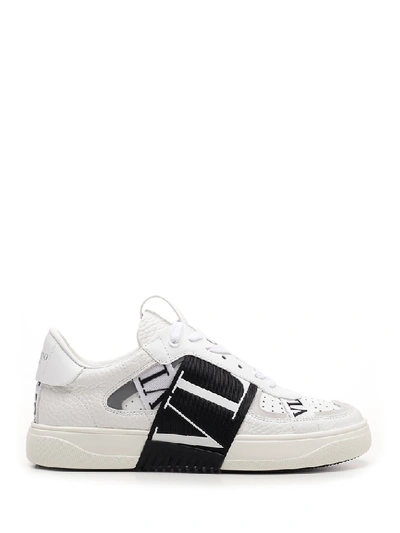 Shop Valentino Garavani Vl7n Sneakers In White