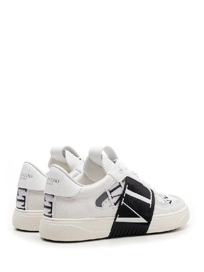 Shop Valentino Garavani Vl7n Sneakers In White