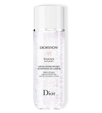 Shop Dior Essence Of Light Brightening Micro-infused Lotion In Na