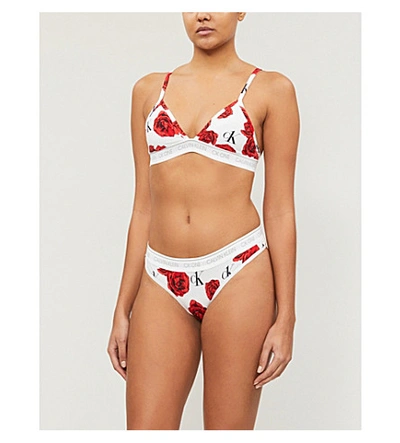 veiligheid Mus Kapper Calvin Klein Ck One Floral-print Unlined Stretch Cotton-jersey Triangle Bra  In Cr5 C/roses Amer Dreams | ModeSens