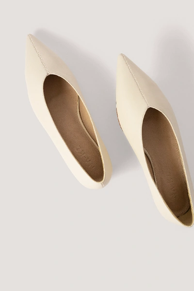 Shop Na-kd Pointy V-cut Ballerinas - Offwhite In Nude