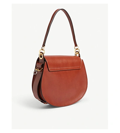 Shop Chloé Tess Leather Shoulder Bag In Sepia Brown