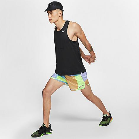 short nike flex stride wild run