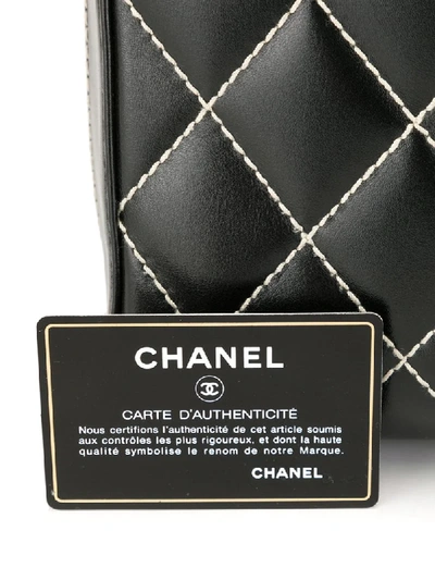 Pre-owned Chanel 对比缝线绗缝手提包 In Black