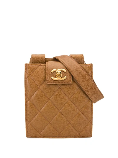 Pre-owned Chanel Cc 绗缝腰包 In Brown