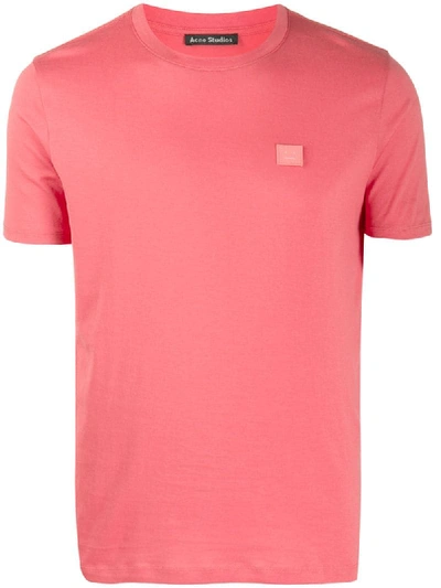 Shop Acne Studios T-shirt Mit Gesicht-patch In Pink