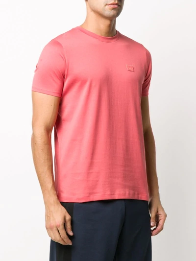 Shop Acne Studios T-shirt Mit Gesicht-patch In Pink