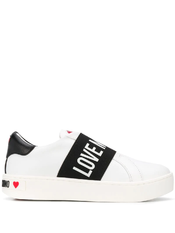 moschino trainers white