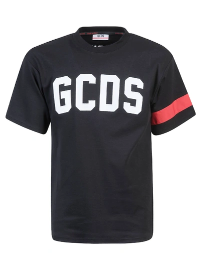 Shop Gcds Chest Logo T-shirt In Black