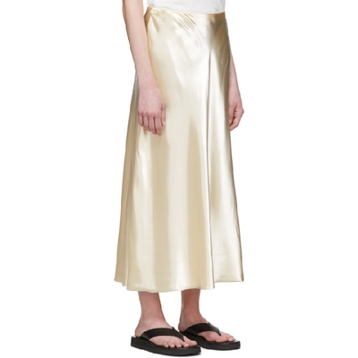 Shop The Row Off-white Satin Medela Skirt In Van Vanilla