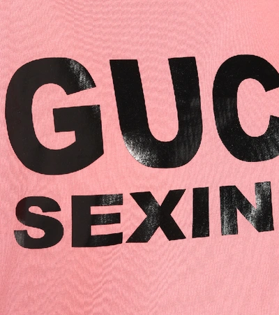 Shop Gucci Printed Cotton T-shirt In Pink