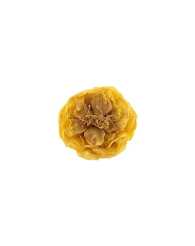 Shop Gucci Brooch In Yellow