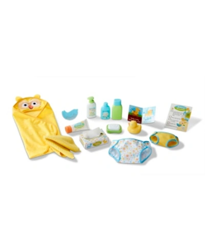 MELISSA & DOUG MINE TO LOVE CHANGING AND BATH TIME PLAY SET 