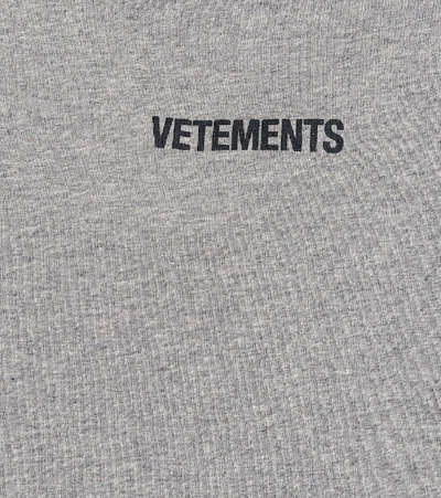 Shop Vetements Cotton Logo T-shirt In Grey