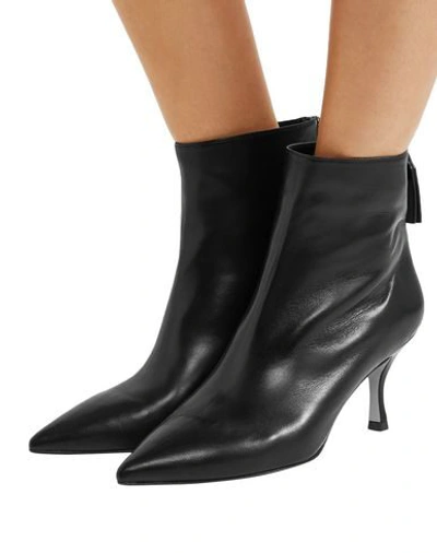 Stuart Weitzman Ankle Boots In Black