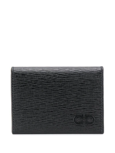 Shop Ferragamo Gancini Textured Cardholder In Black