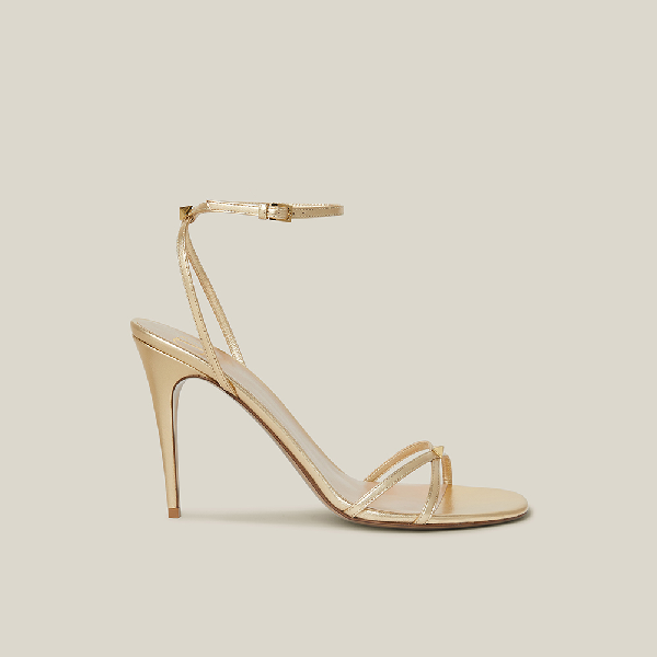 valentino heel size