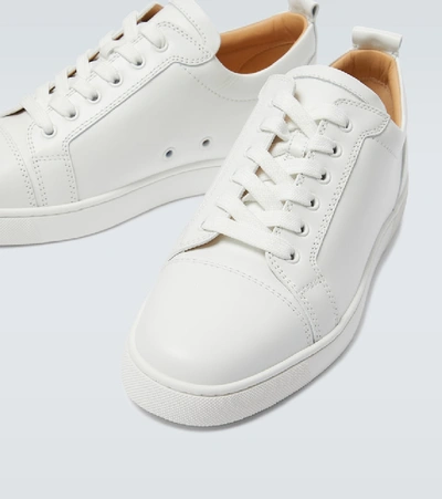 Plain white 2024 louboutin trainers