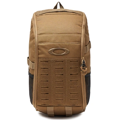 Shop Oakley Extractor Sling Pack 2.0 In Coyote