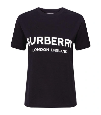 Shop Burberry Logot-shirt