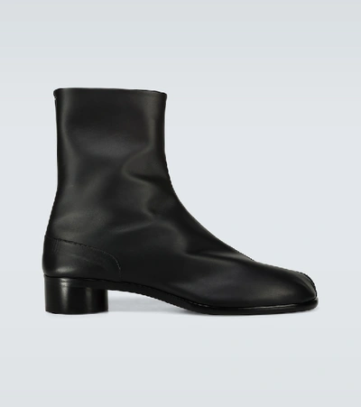 Maison Margiela Vintage Leather Tabi Boots In Black