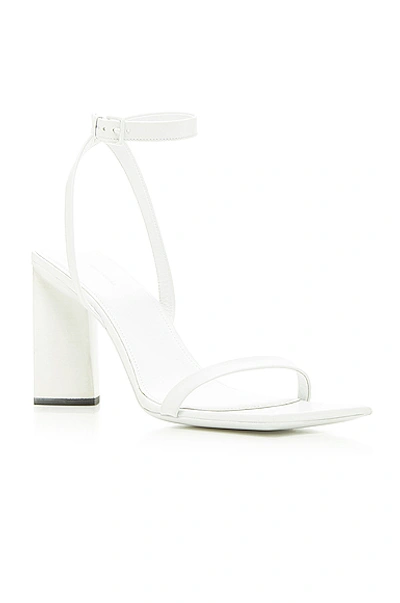 Shop Balenciaga Mono 凉鞋 In Optical White
