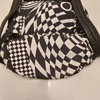 Pre-owned Versus Cloth Bag