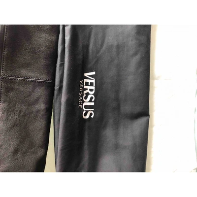 Pre-owned Versus Leather Satchel In Black