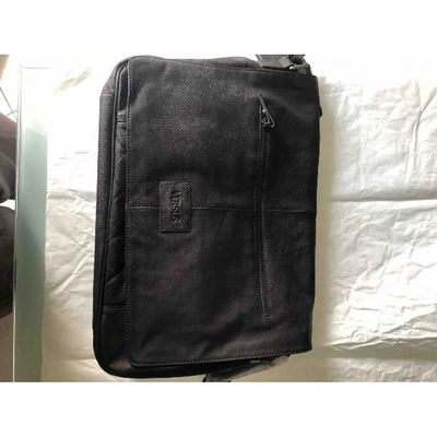 Pre-owned Versus Leather Satchel In Black