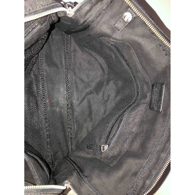 Pre-owned Guess Satchel In Black