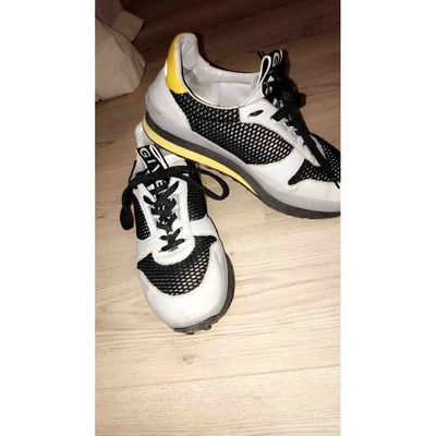 Pre-owned Givenchy Grey Leather Trainers