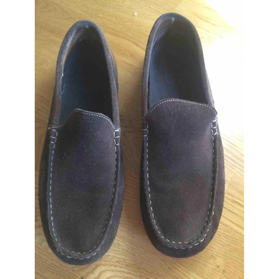 Pre-owned Tommy Hilfiger Flats In Brown