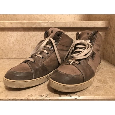 Pre-owned Fendi High Trainers In Brown