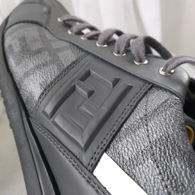 Pre-owned Fendi Grey Leather Trainers