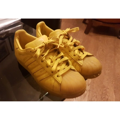 Pre-owned Adidas X Pharrell Williams Leather Low Trainers In Yellow