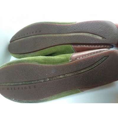 Pre-owned Tommy Hilfiger Flats In Green