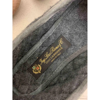 Pre-owned Loro Piana Velvet Flats In Grey