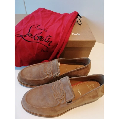 Pre-owned Christian Louboutin Beige Suede Flats